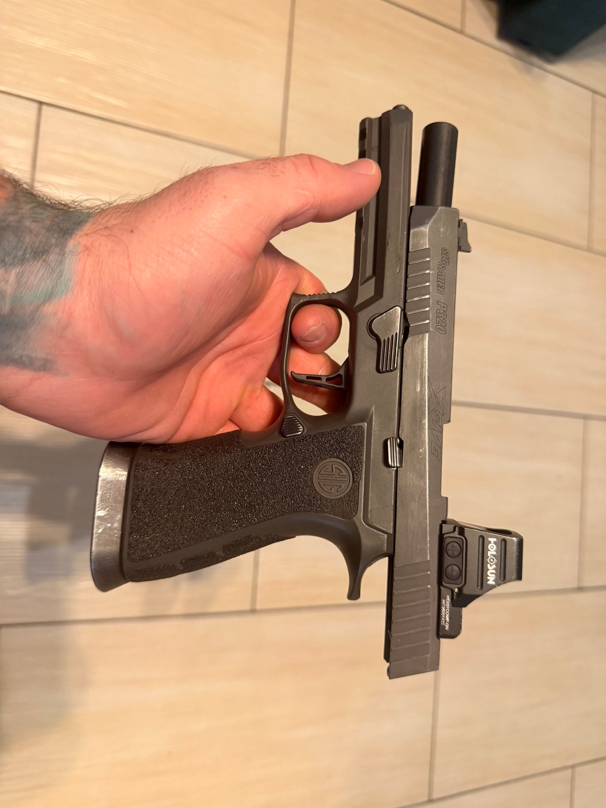 SIG Sauer X5 Legion - 6 magazynków, kolimator Holosun 507