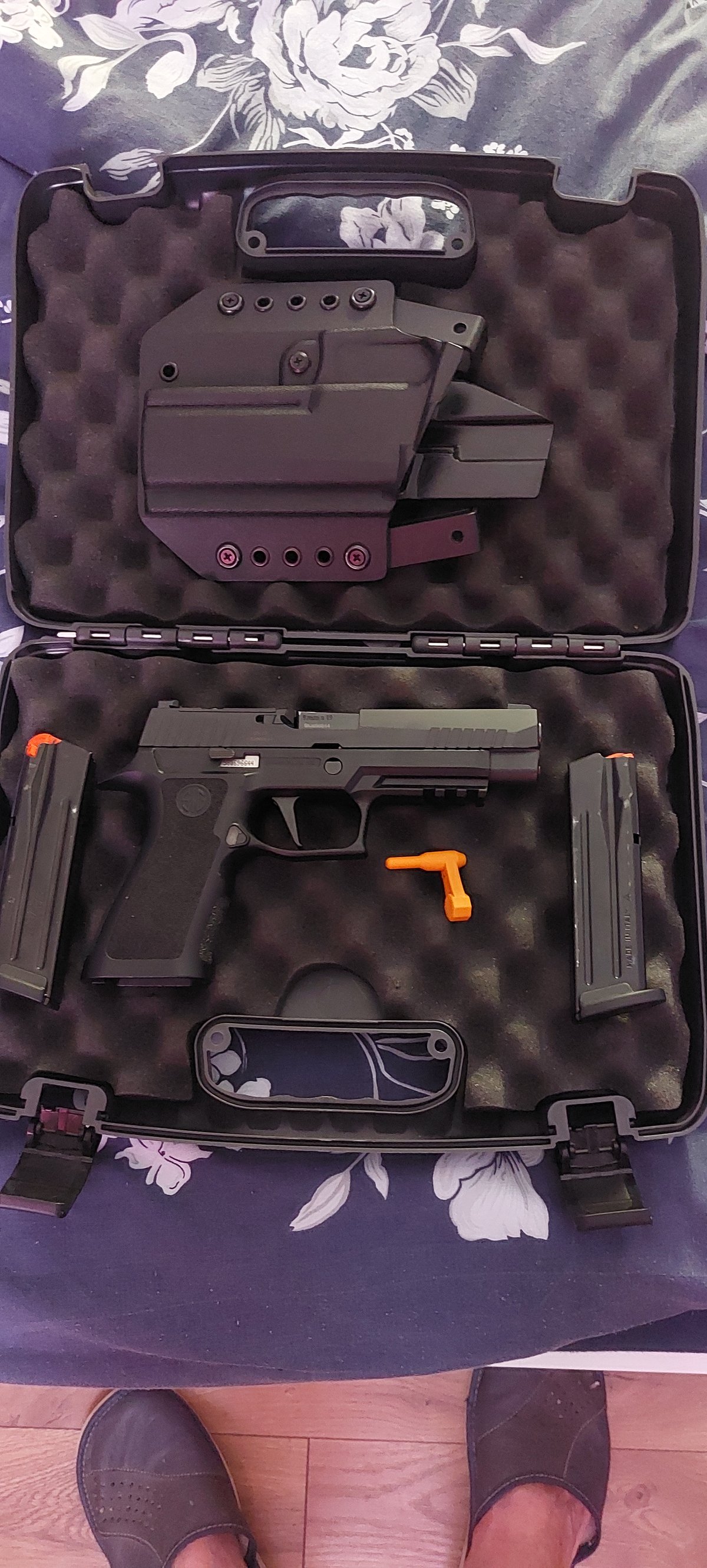 Sig-Sauer P320 X Full Size - bardzo dobry stan, 2 magazynki, kabura