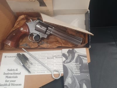 Smith & Wesson Model 686-1 - Rzadki zestaw kolekcjonerski Box-Complete